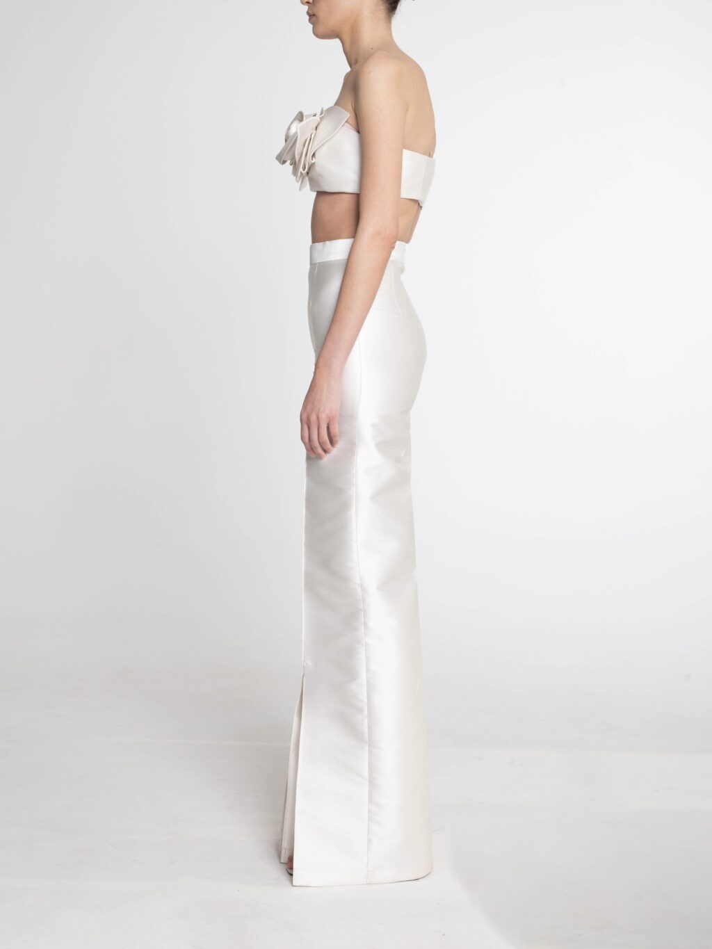 Woman’s Short Top With Flower Detail