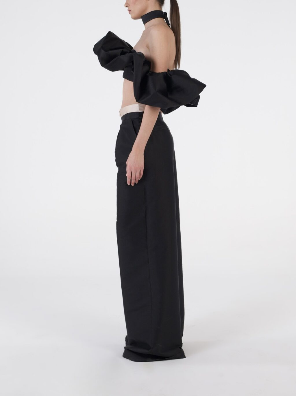 Low Rise Trousers In Black
